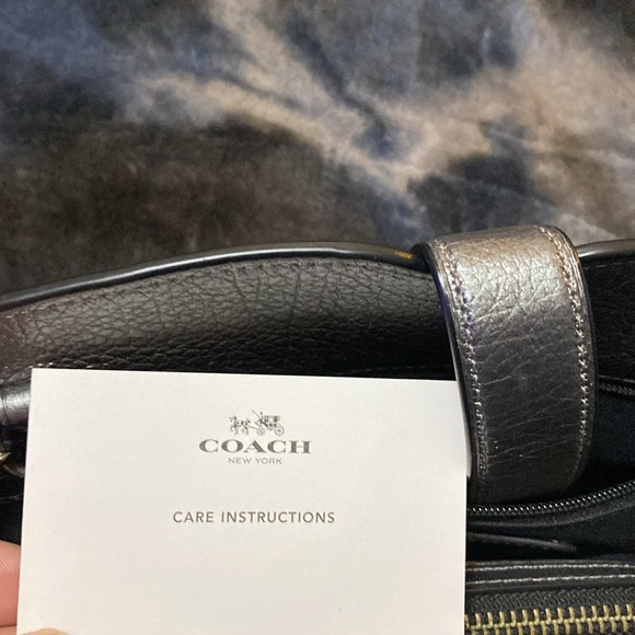 SILVER/METALLIC COACH PURSE AND WALLET‼️ - Picture 10 of 15